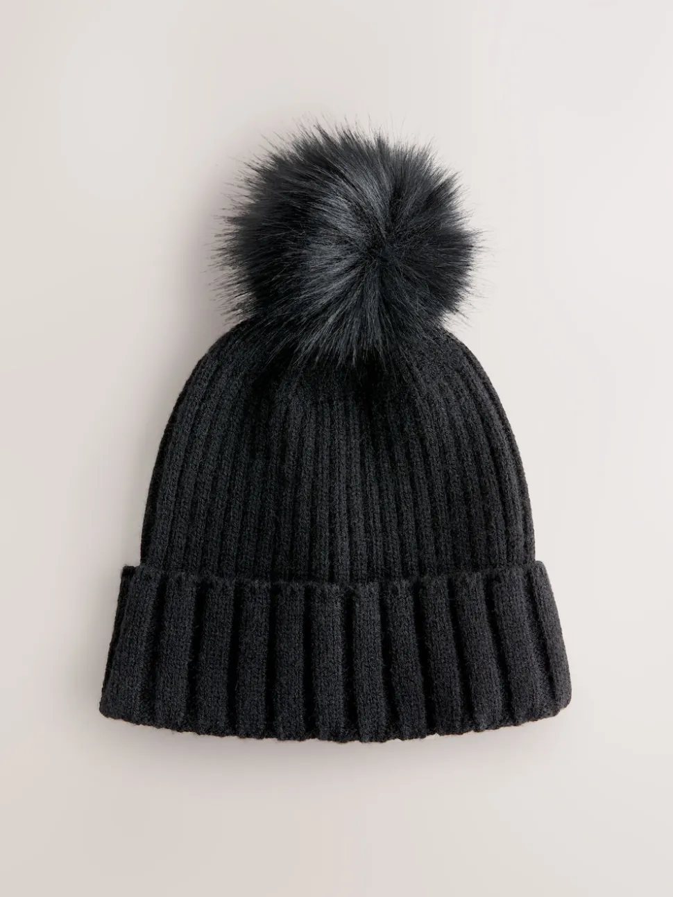 Noir - Bonnet à pompon en maille côtelée