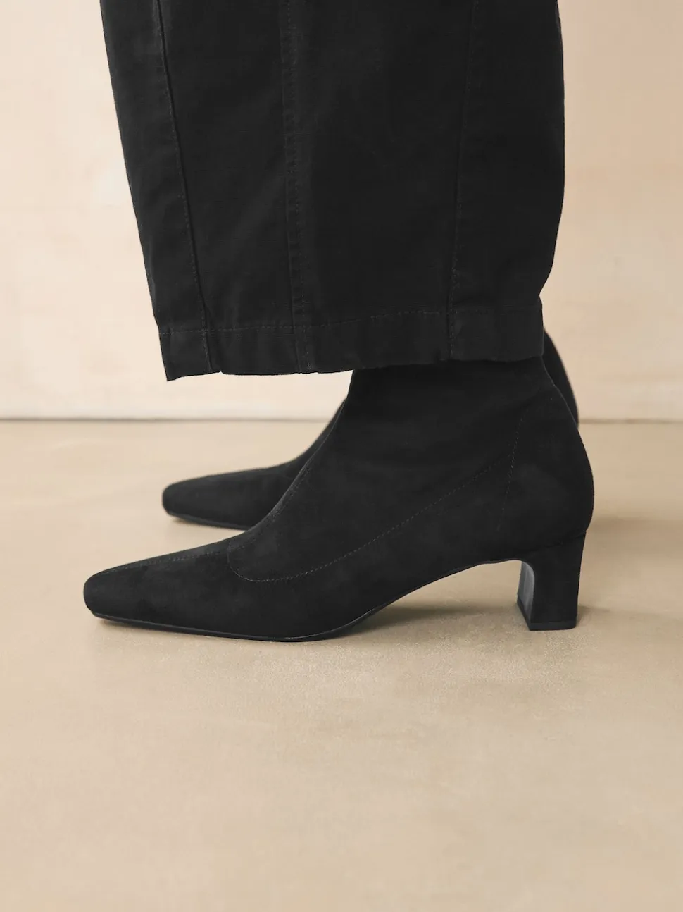 Noir - Bottes chaussettes à talon bloc et bout ciselé