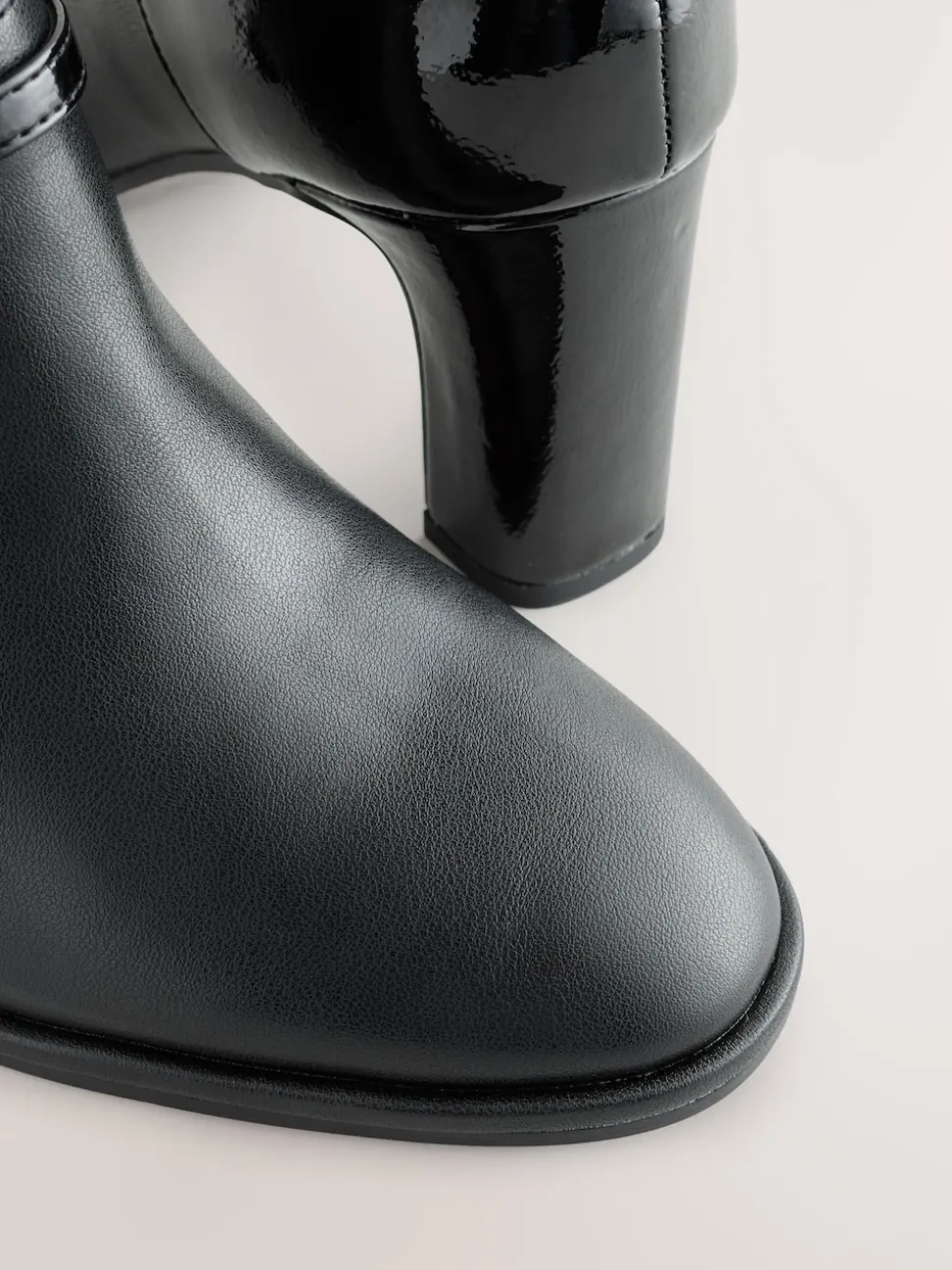 Noir - Bottes Forever Comfort® à bout rond et talon carré avec boucle