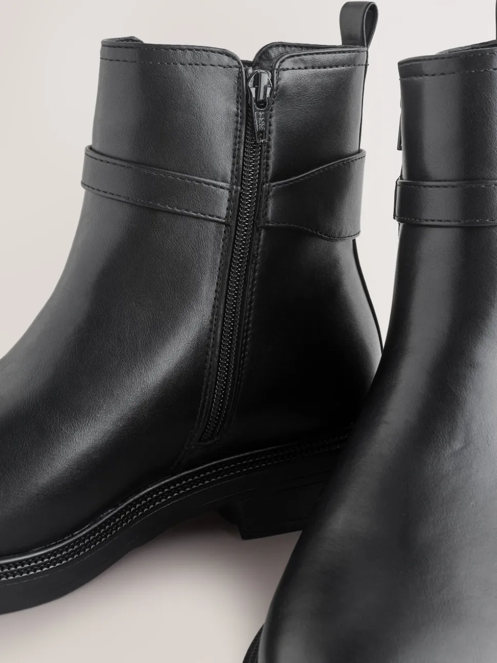 Noir - Bottines Chelsea à boucles