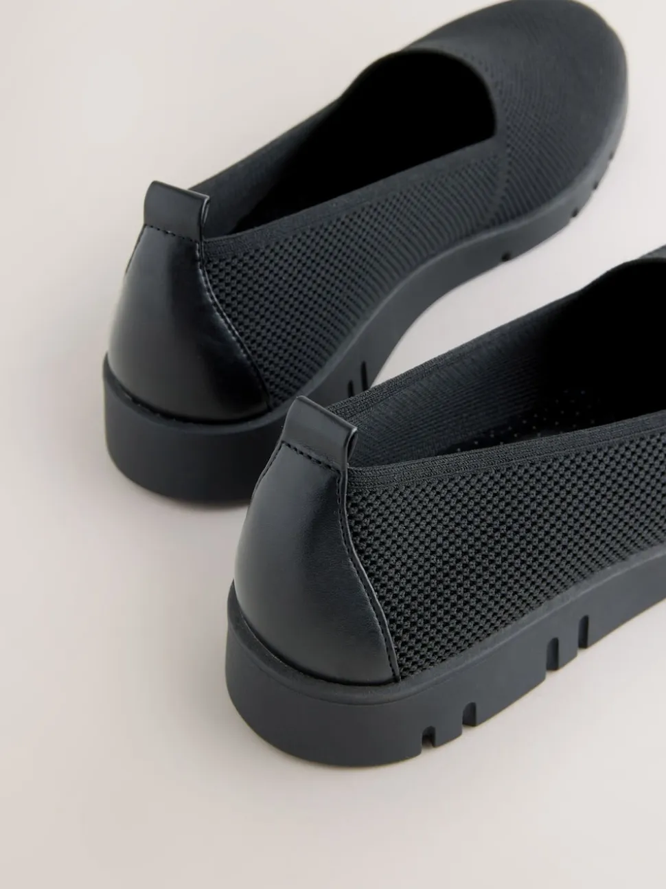 Noir - Chaussures à enfiler Forever Comfort® en maille