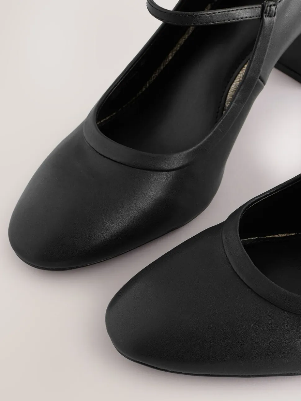 Noir - Chaussures à talons Forever Comfort® Mary Jane à bout rond