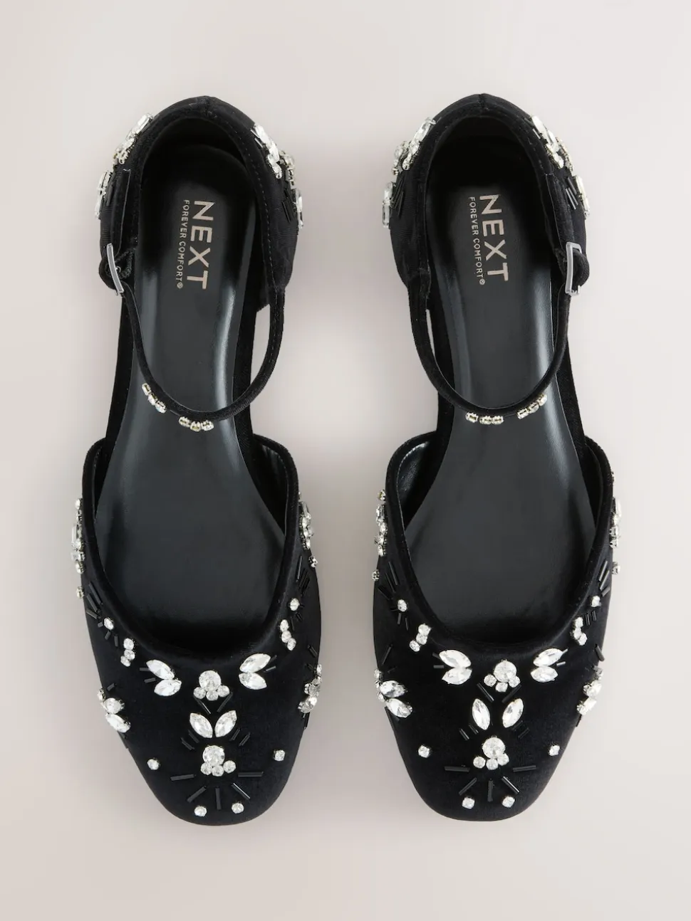 Noir - Chaussures Forever Comfort® en velours avec ornements à bout fermé