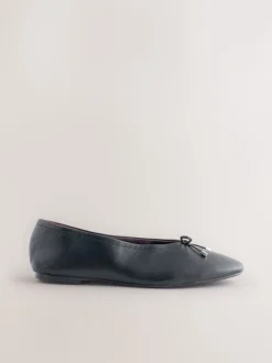 Noir - Chaussures plates Forever Comfort® en daim à taille haute