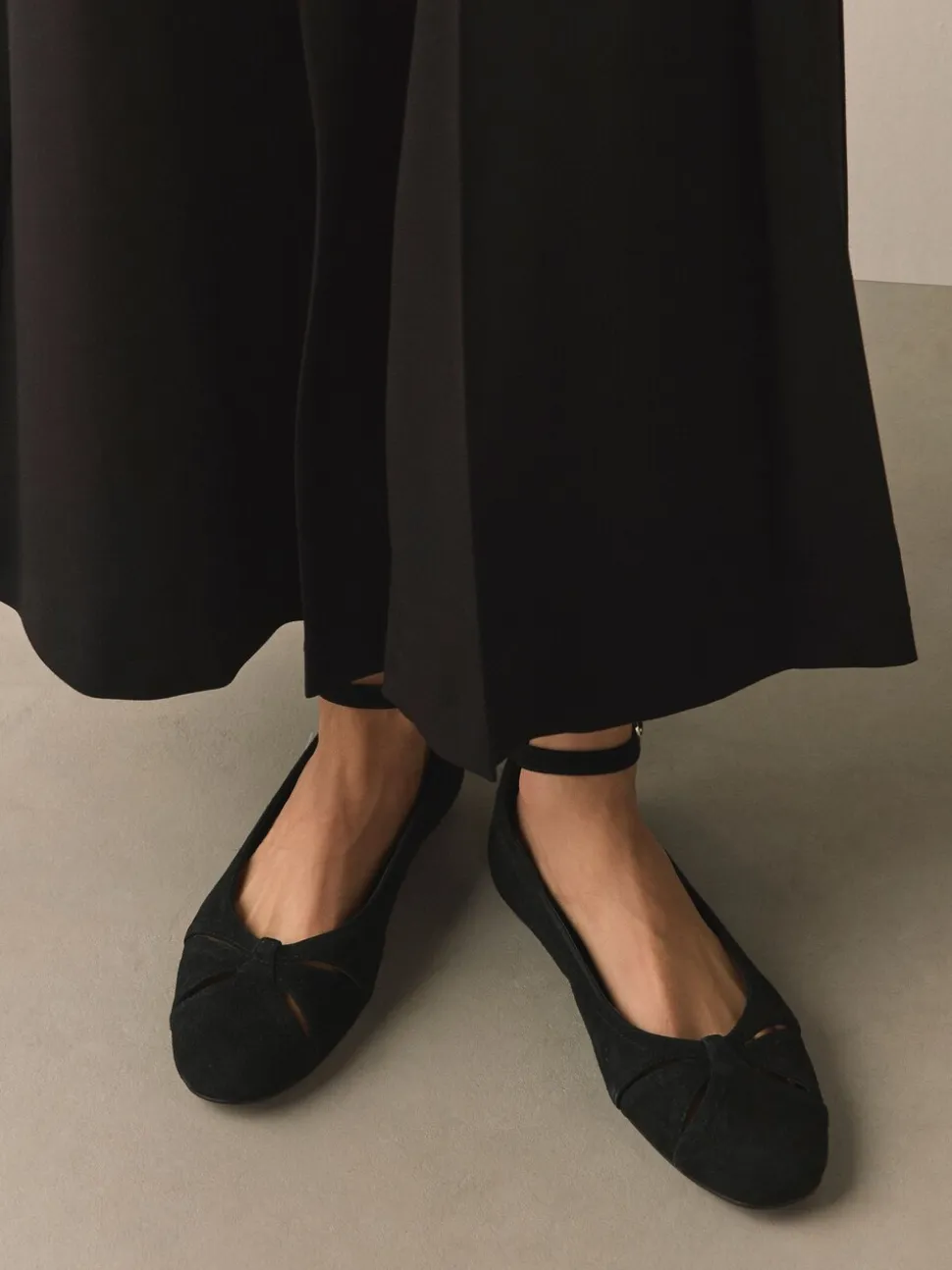 Noir - Chaussures plates Forever Comfort® en cuir avec bride à la cheville