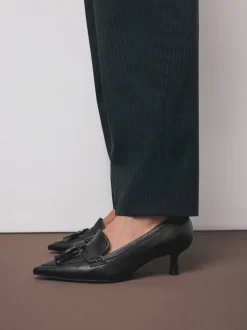 Noir - Cuir haut de gamme avec mocassins à talons à glands Motionflex à bout pointu