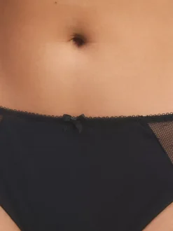 Noir - Culotte en résille et dentelle