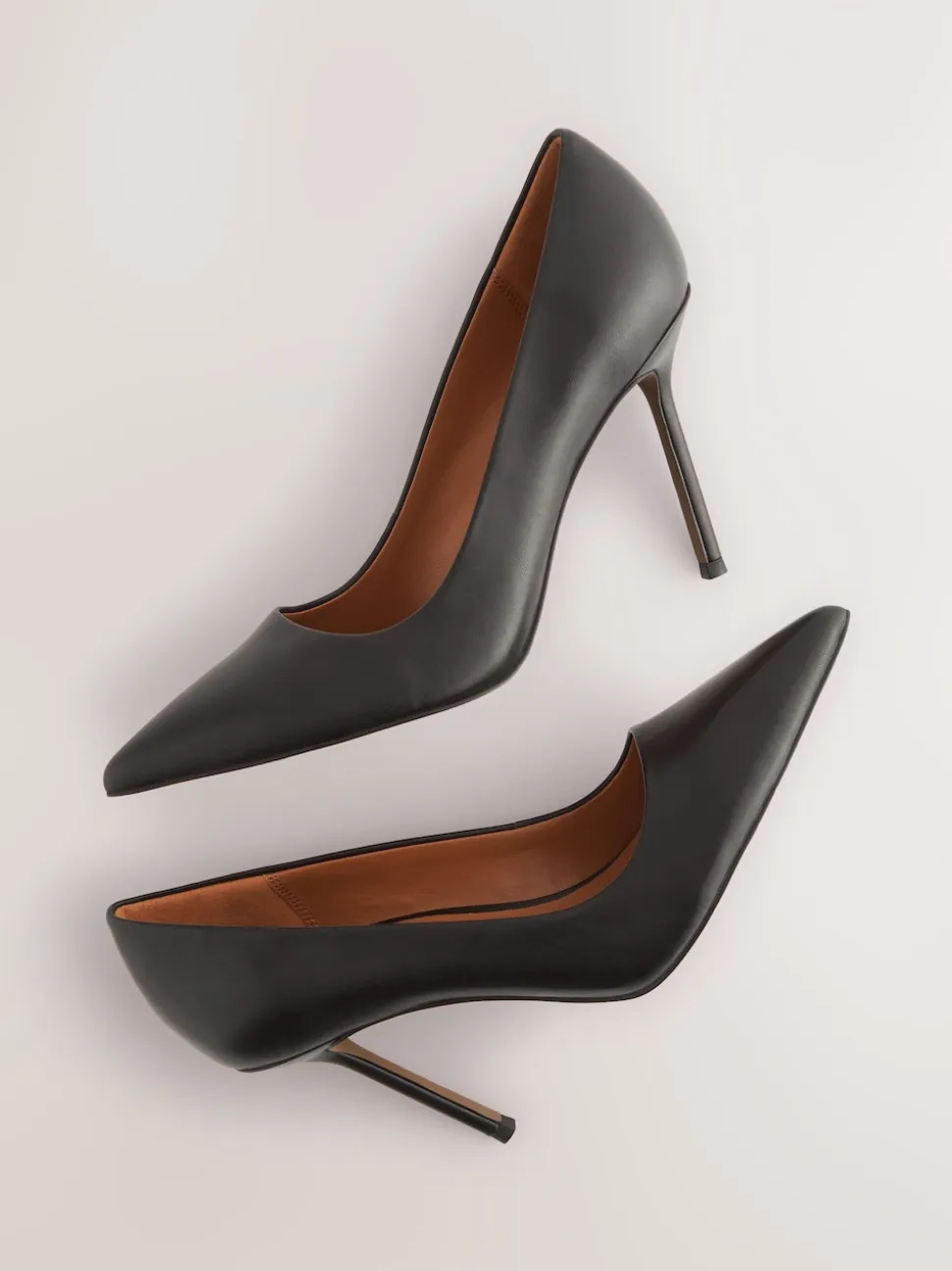Noir - Escarpins en cuir à bout pointu