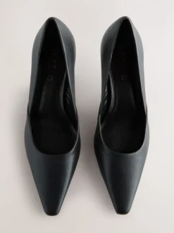 Noir - Escarpins Forever Comfort® en cuir à talons et bout pointu