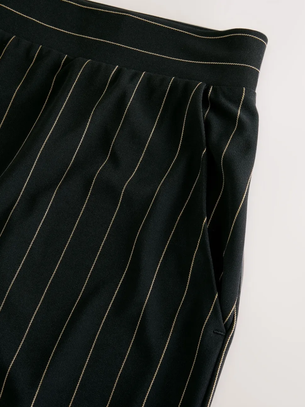 Noir à fines rayures - Pantalons à jambe large à taille