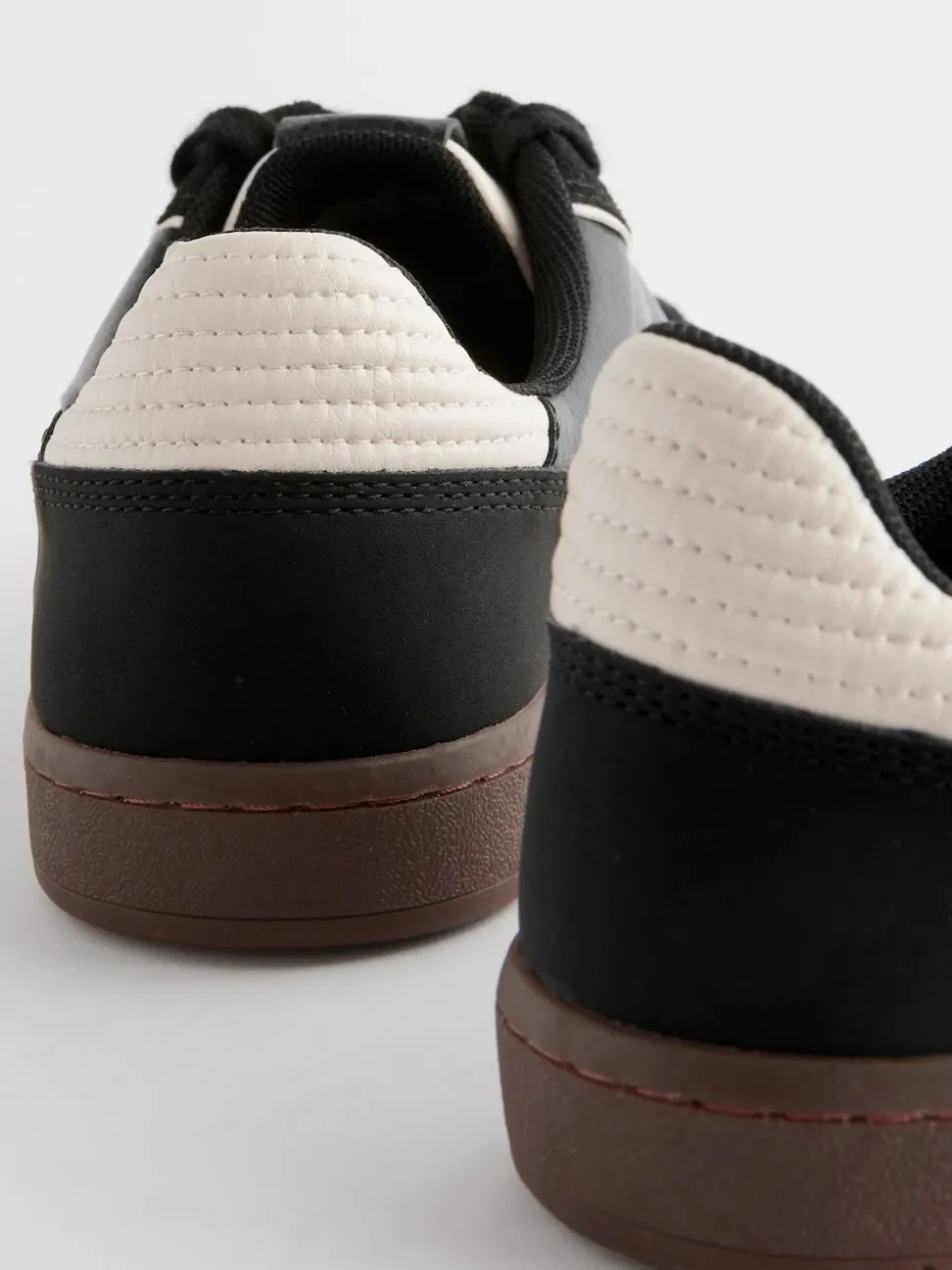 Noir - Formateurs lacets