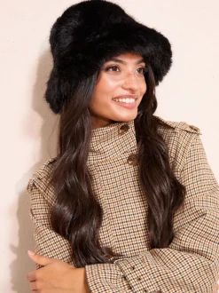 Noir - Friends Like These Chapeau en fausse fourrure