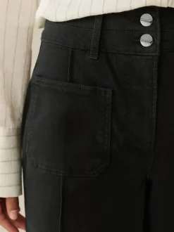 Noir - Jean Ample Slim Lift and Shape