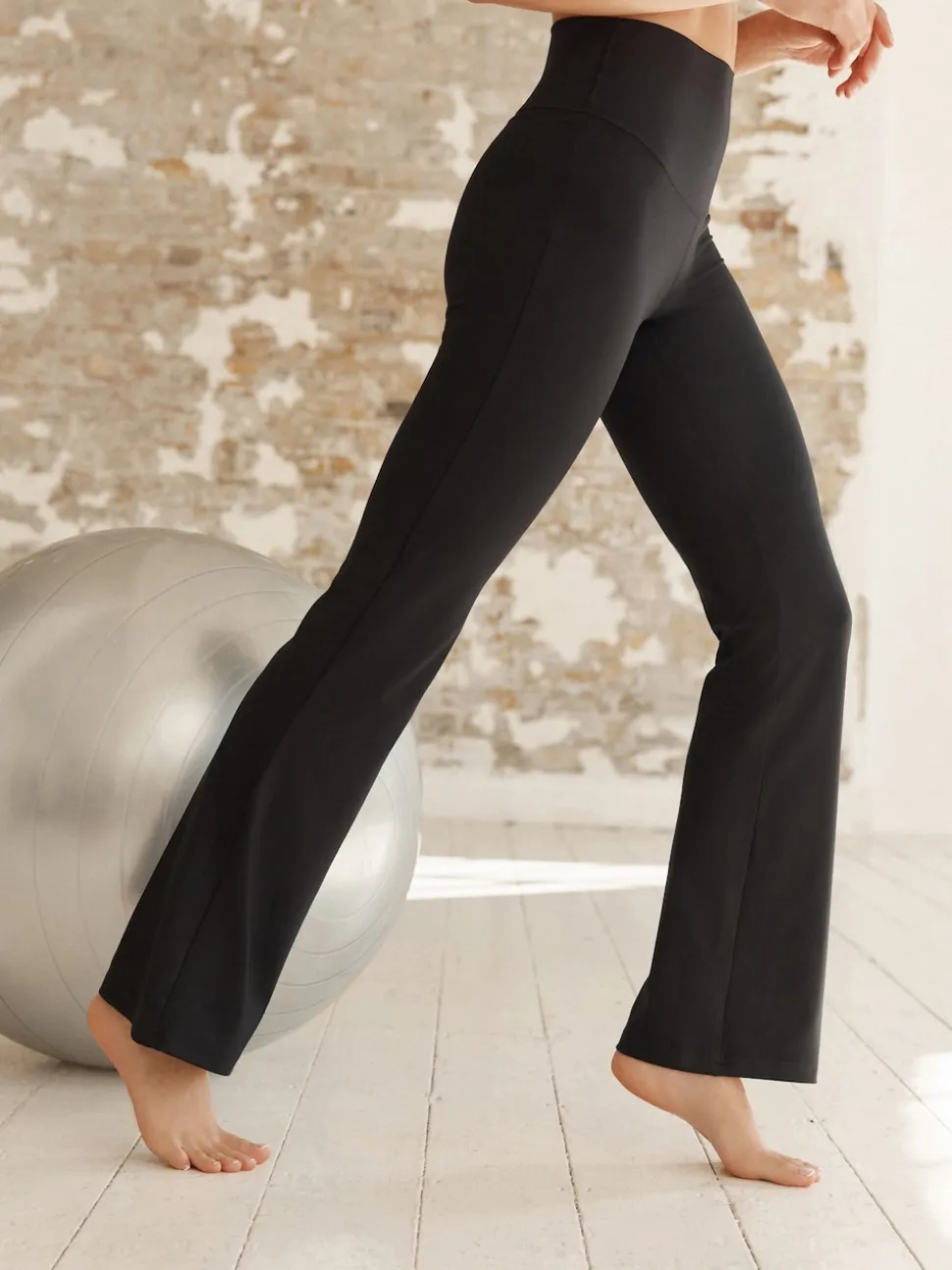 Noir - Leggings de sport de yoga évasés Supersoft Dry Tech