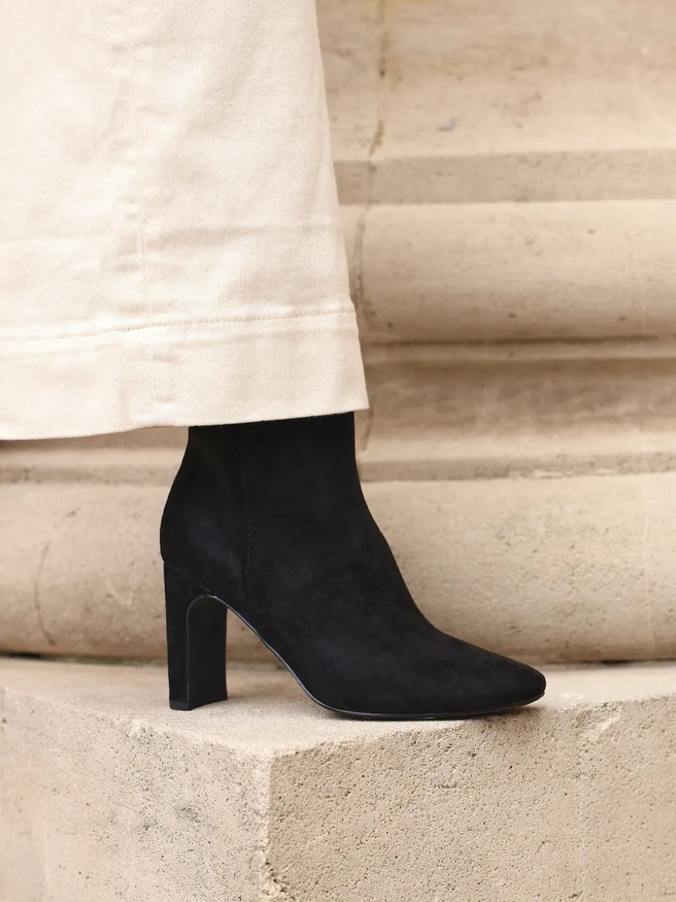 Noir - Linzi Bottes à talons carrés Alisha à bout pointu