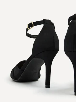 Noir - Linzi talons aiguilles Serri Court avec détail en maille avant