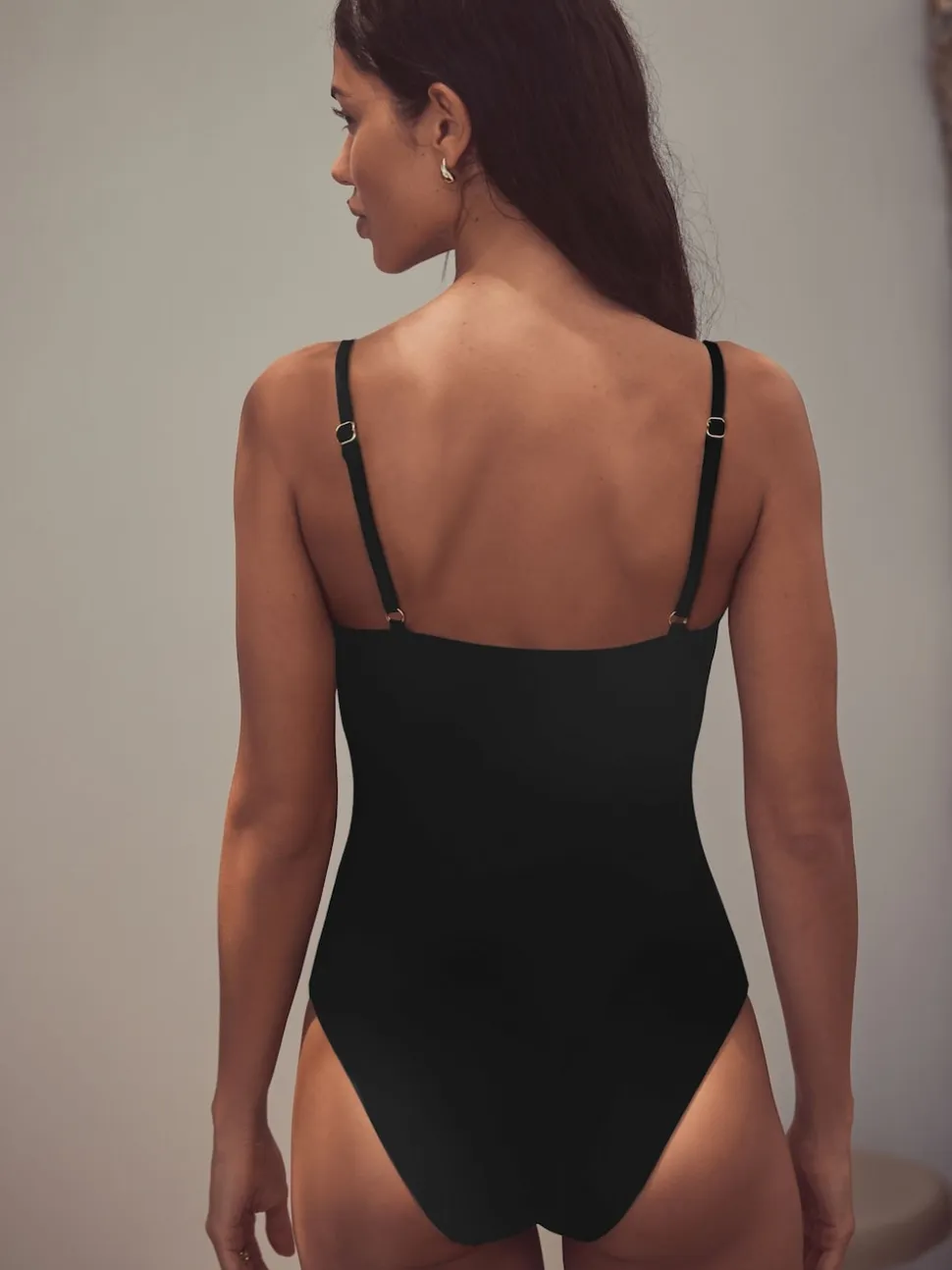 Noir - Maillot de bain gainant pigeonnant
