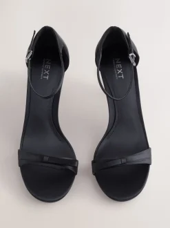 Noir - Mini sandales Forever Comfort® en satin à talons avec nœud
