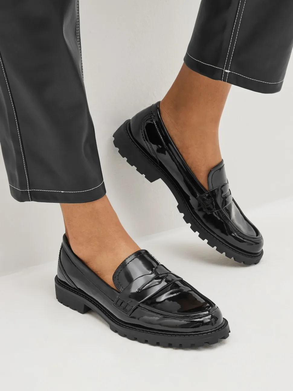 Noir - Mocassins vernis épais