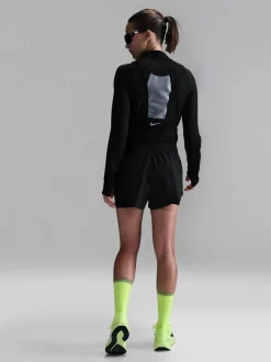 Noir - Nike Shorts de course Swift Dri-FIT Milieu 2à1