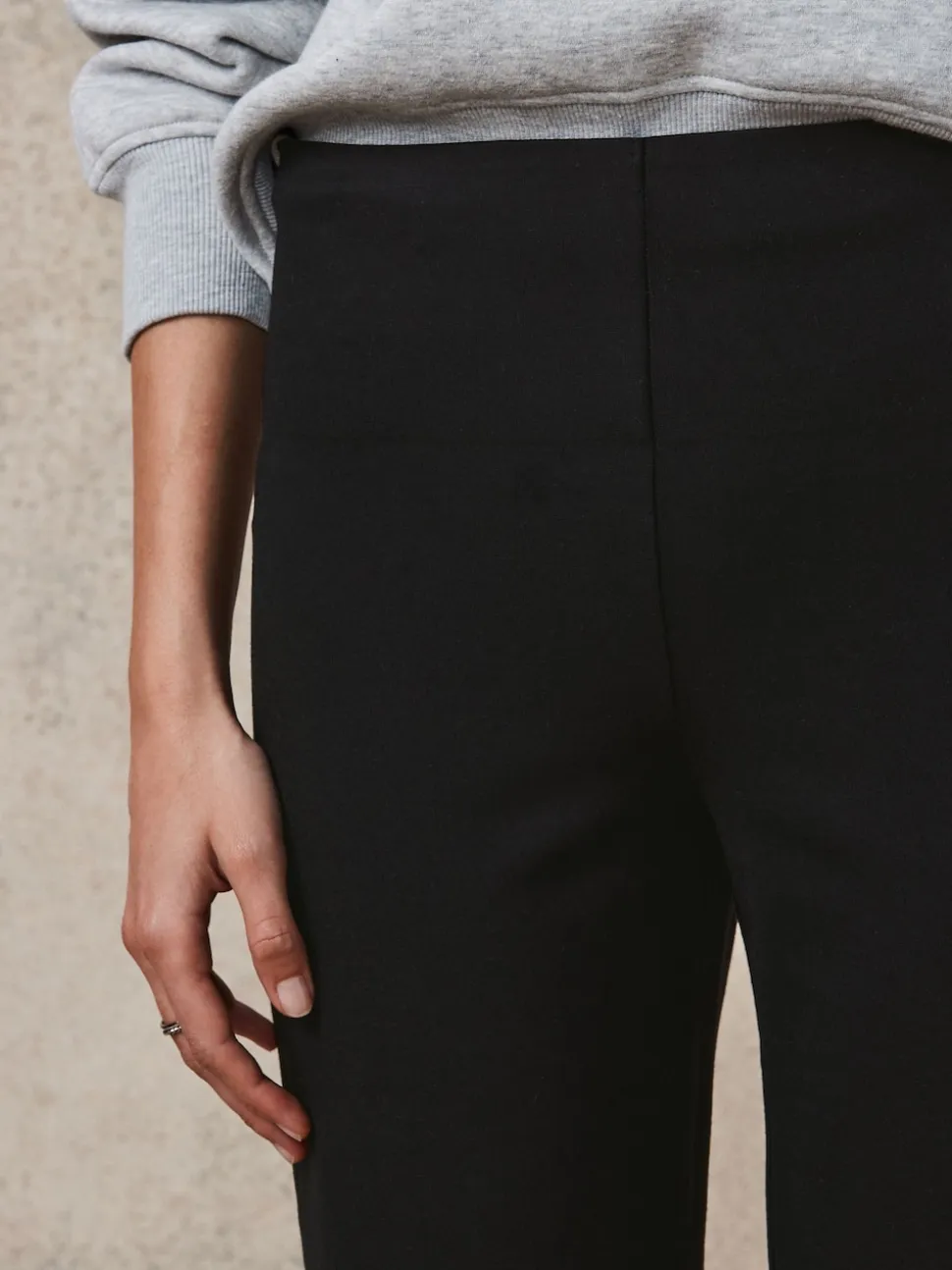 Noir - Pantalon ample en jersey point de Rome lissant
