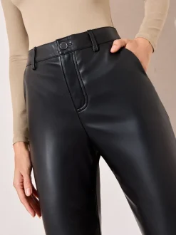 Noir - Pantalon droit Friends Like These similicuir