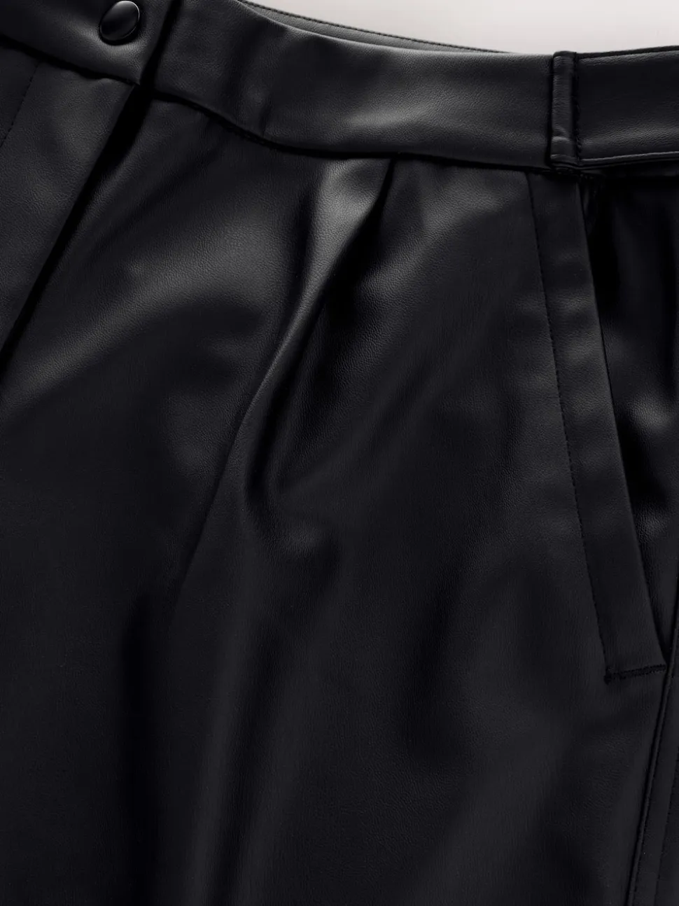 Noir - Pantalons coupe ballon en similicuir