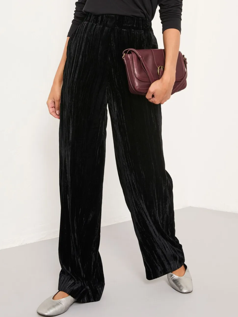Noir - Pantalons FatFace à jambe large en velours effet froissé
