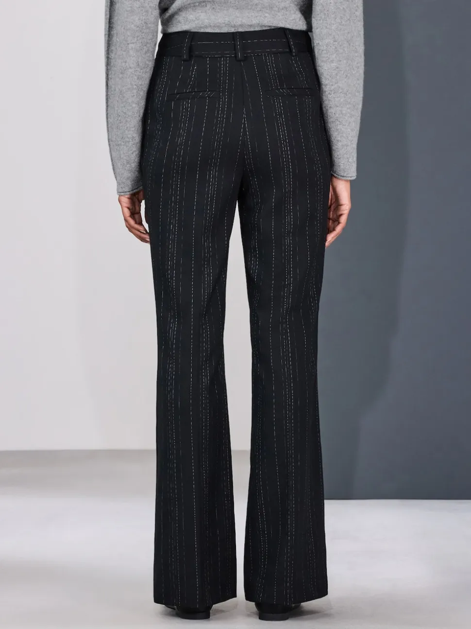 Noir - Pantalons évasés rayés