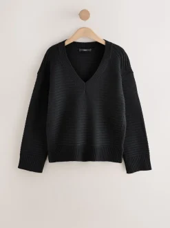 Noir - Pull côtelé en maille à col en V
