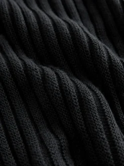 Noir - Pull côtelé en maille à col en V