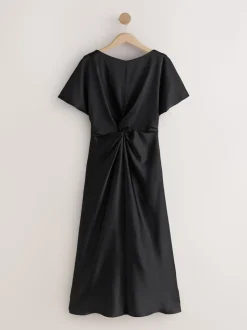 Noir - Robe mi-longue texturée en Satin à Manches courtes torsadée sur le devant