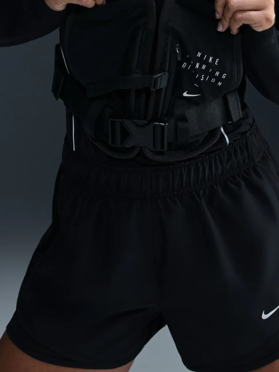 Noir - Short de running Nike Tempo Dri-FIT Mid Rise 3