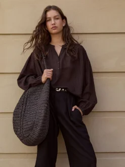 Noir - Short Hush Linen Blend Lya Bermuda