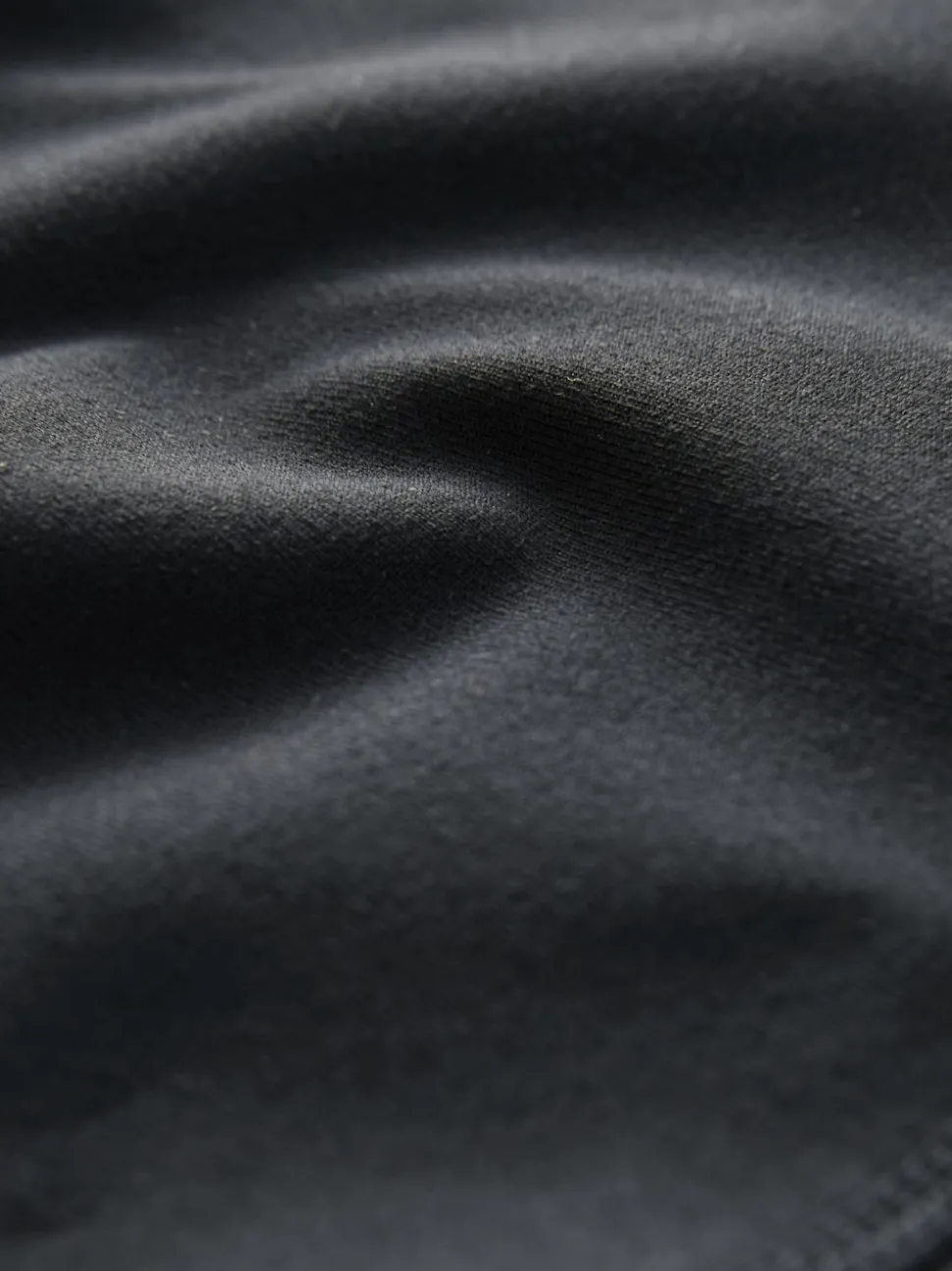 Noir - Short Sports Dry Tech Tummy Control