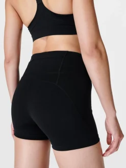 Noir - Sweaty Betty Power 4