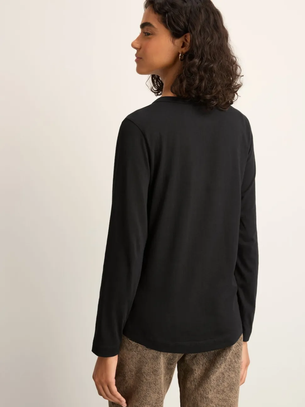 Noir - T-shirt à manches longues de cou d'équipage