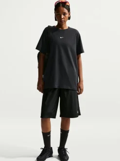 Noir - T-shirt surdimensionné Nike Vêtements de sport indispensable