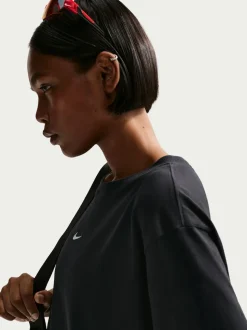 Noir - T-shirt surdimensionné Nike Vêtements de sport indispensable