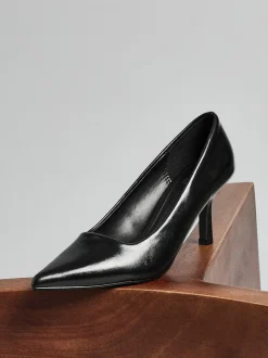 Noir en PU - Linzi Kat Closed Court Stiletto talons