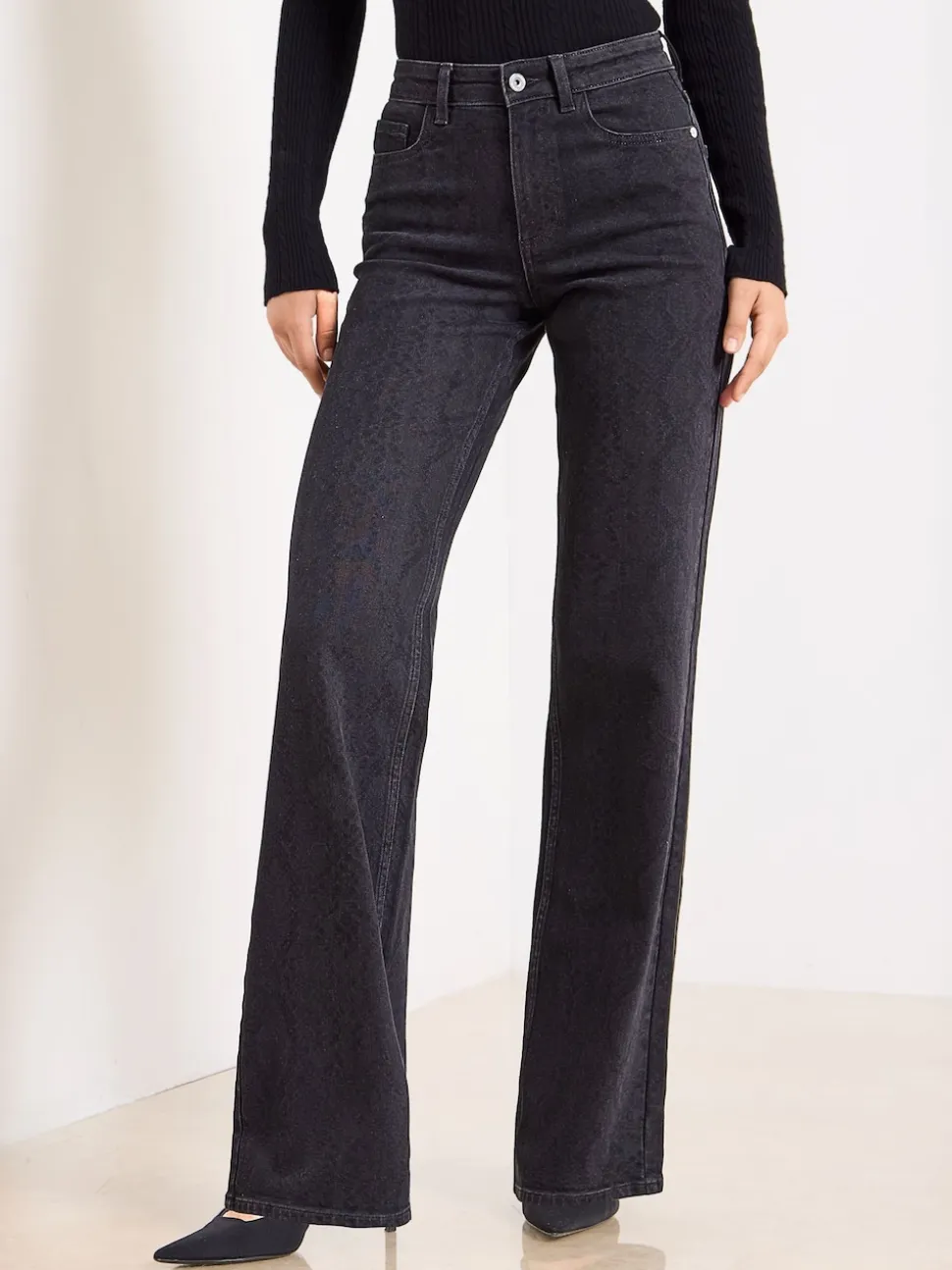 noir imprimé serpent - Lipsy - Jean à jambe large et à taille moyenne