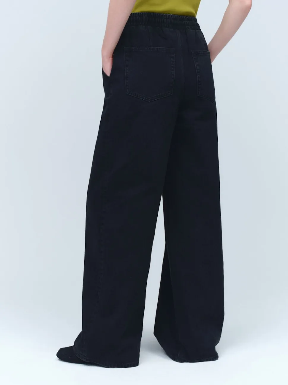 Noir lavé - Jogging en jean large à plis nervurés
