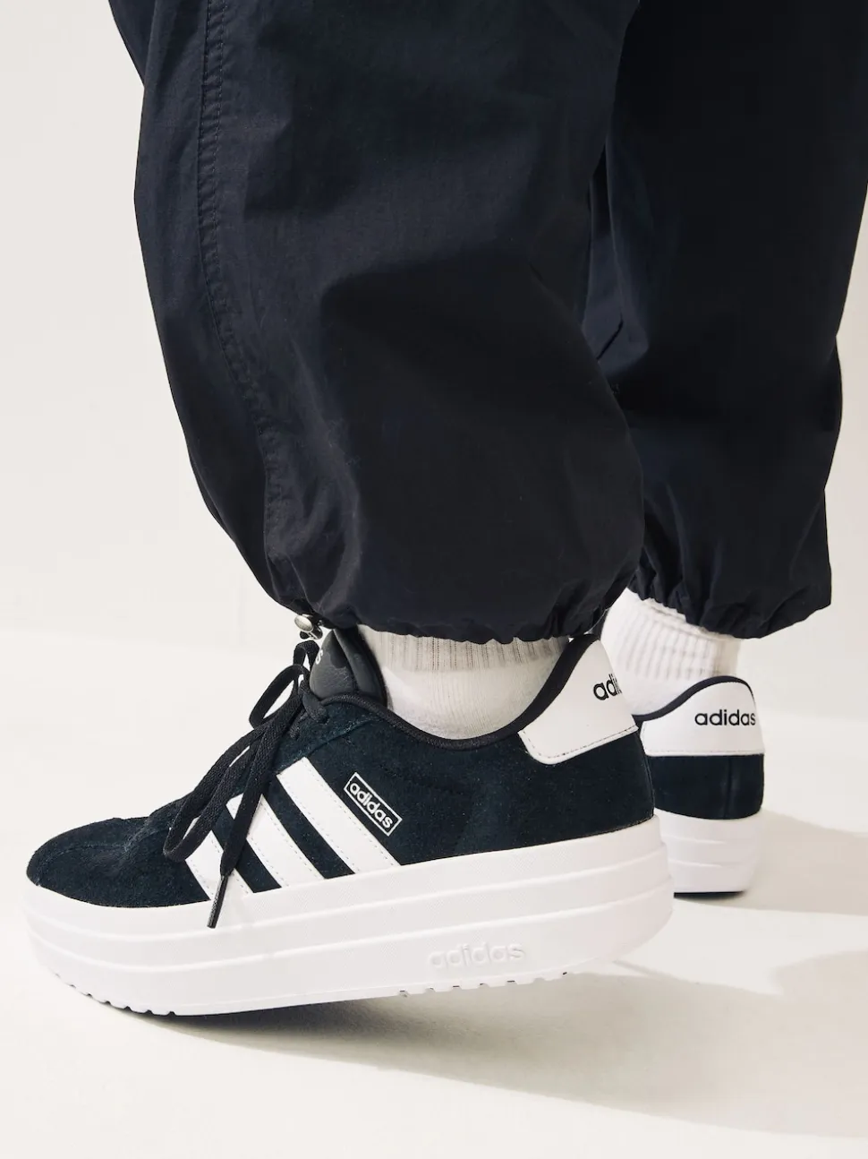 Noir/Blanc - adidas baskets VL Court Bold