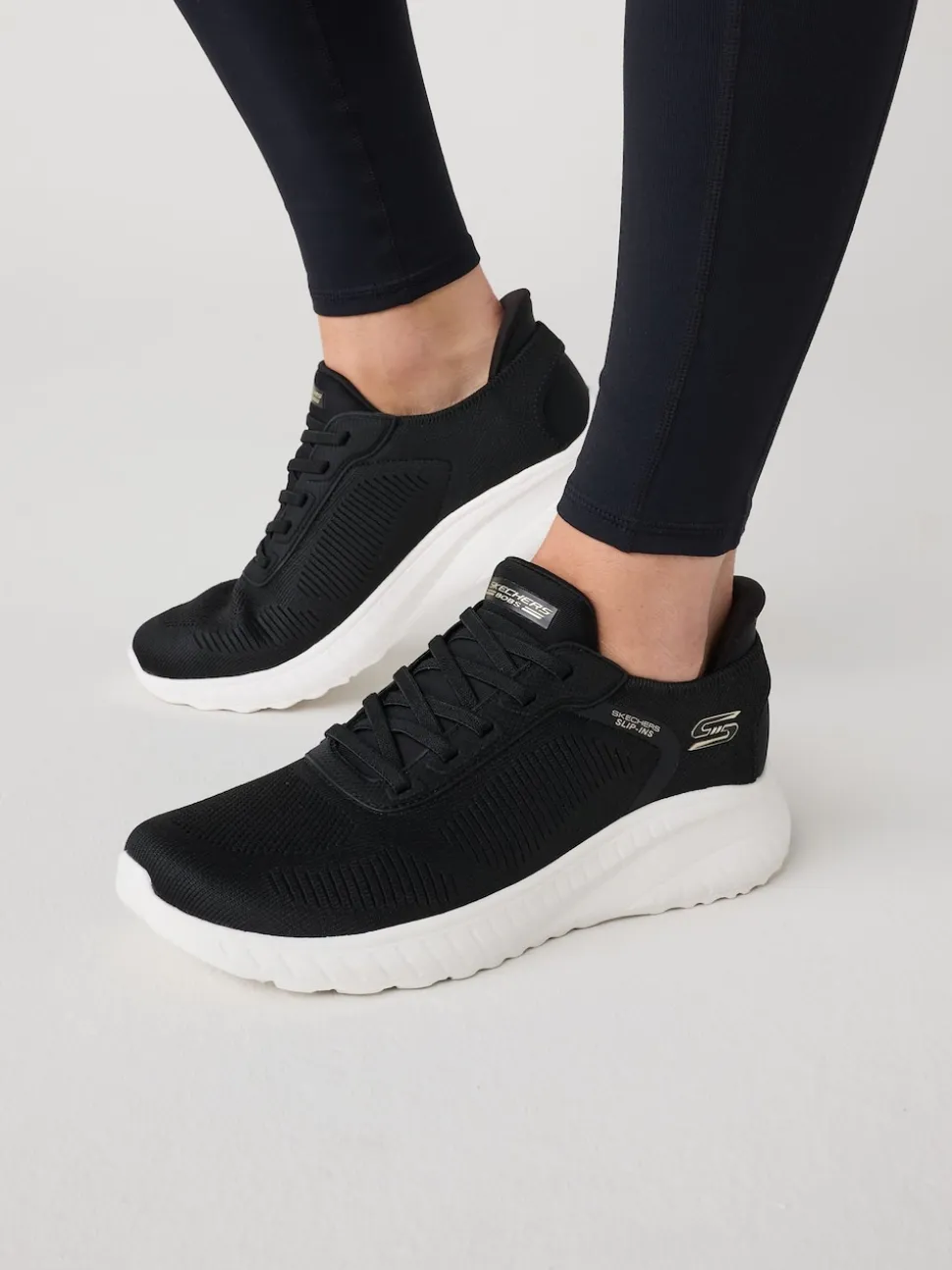 Noir/Blanc - Baskets Skechers BOBS Sport Squad Chaos Slip In