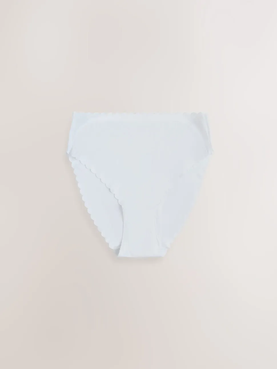 Noir/Blanc/Ppraline Nude - Lot 7 culottes festonnées invisibles