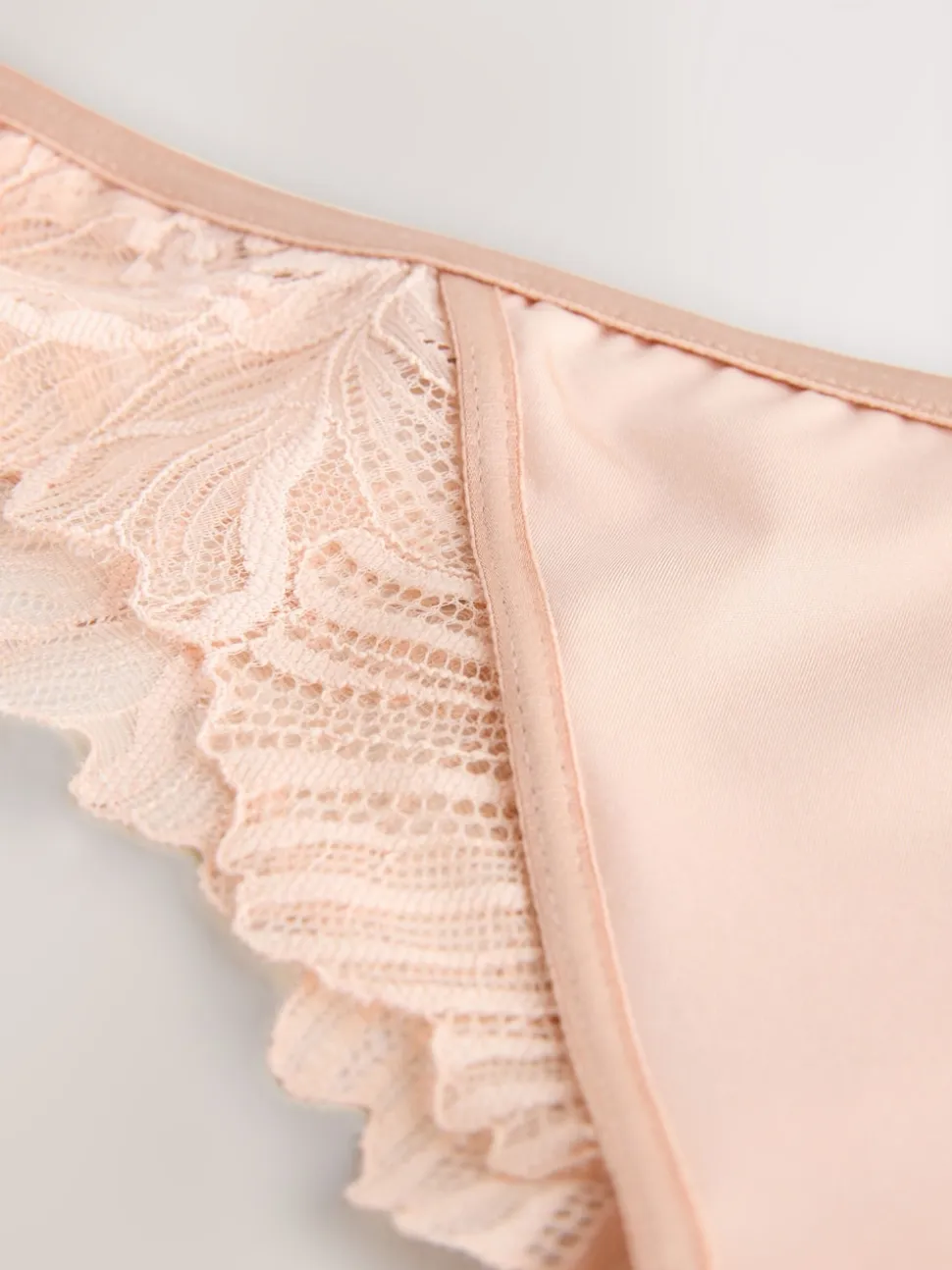 Nude - Caleçons brésiliens Lipsy en dentelle