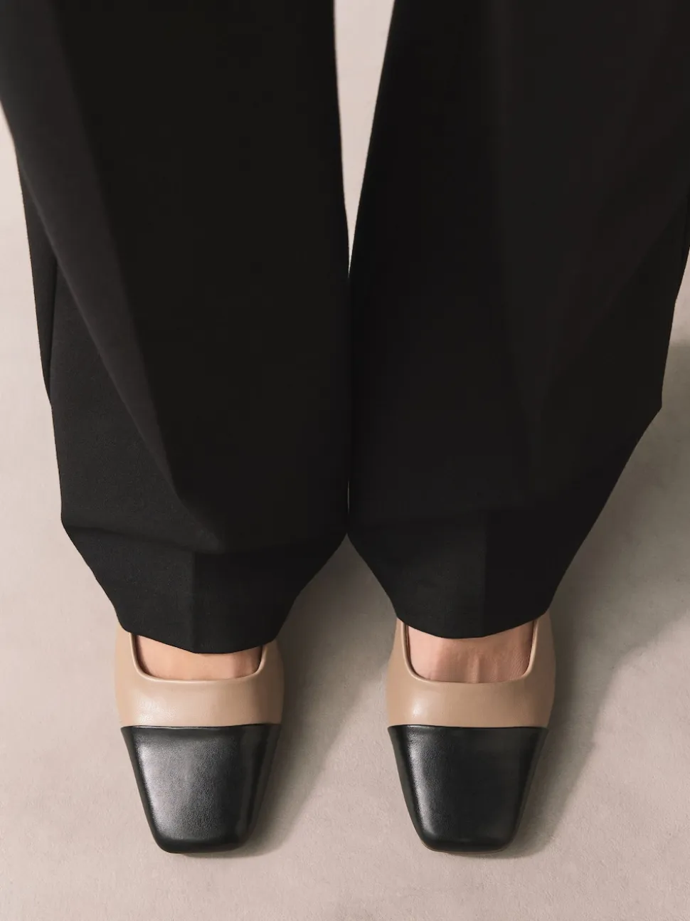 Nude - Chaussures à talons bas Forever Comfort® Toe Cap