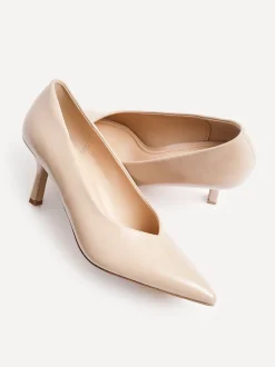 Nude - Linzi talons fermés en forme de V Bellamy