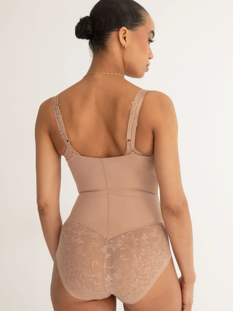 Nude - Pour Moi Effortless Tummy Control Wear Your Own Bra Body Lingerie sculptante