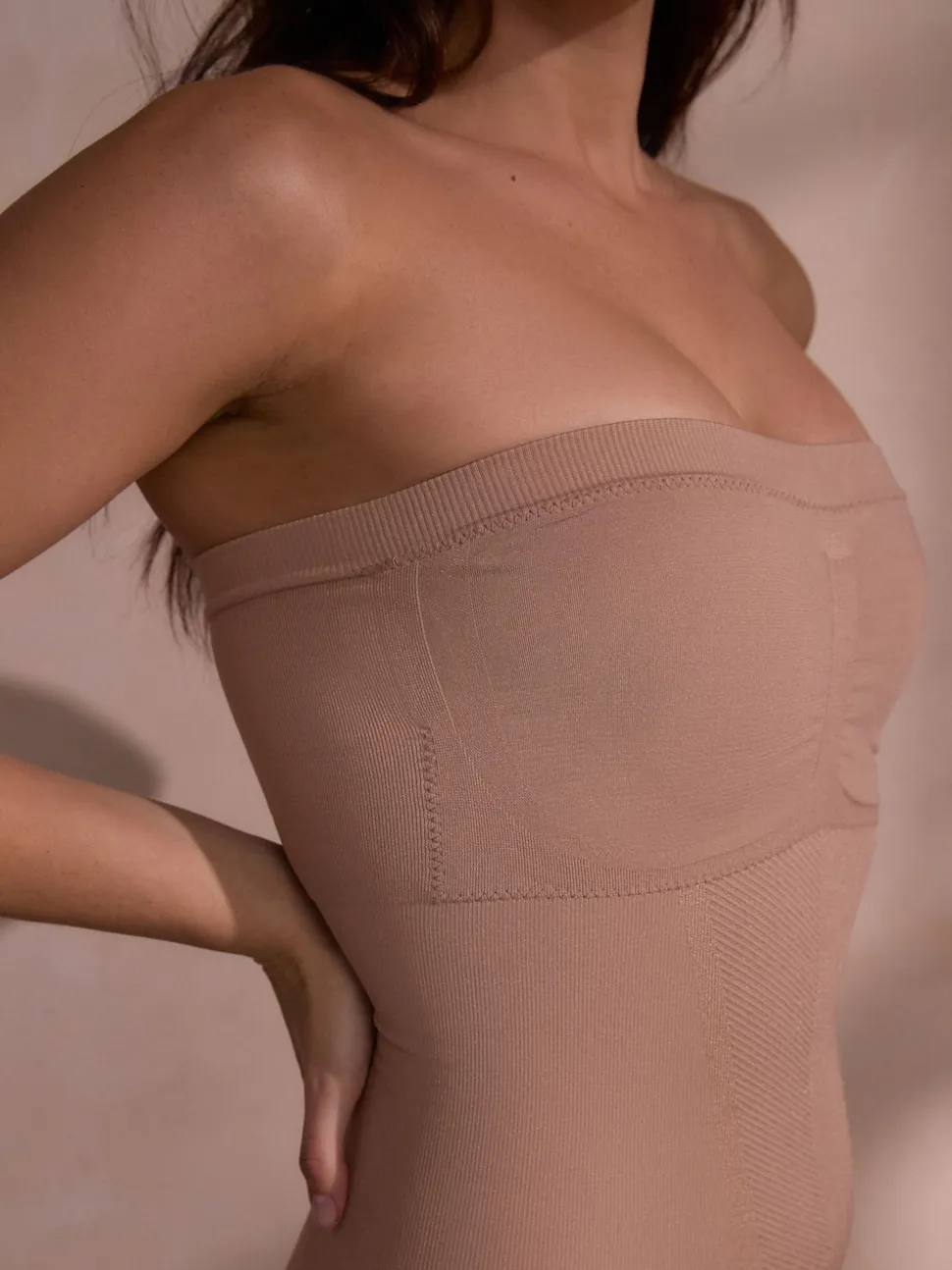 Nude - Seamless Firm Tummy Control Bandeau Thigh Smoother